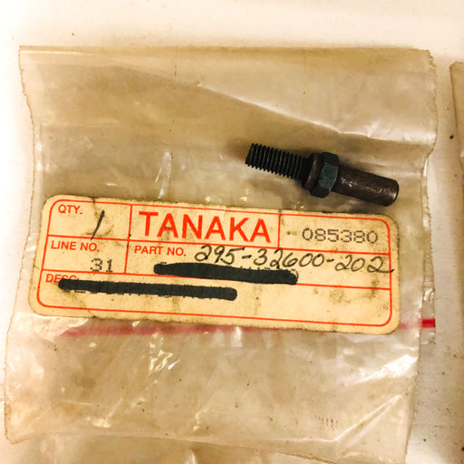Tanaka 29532600202 Damper Bolt for Chainsaw OEM New Old Stock NOS 2