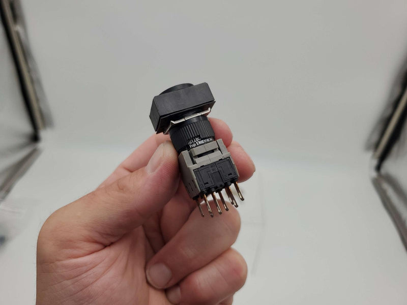 Fuji Electric AH165-J2A22A Key Selector Switch 2 Position 250V 5A 8 Pin 2