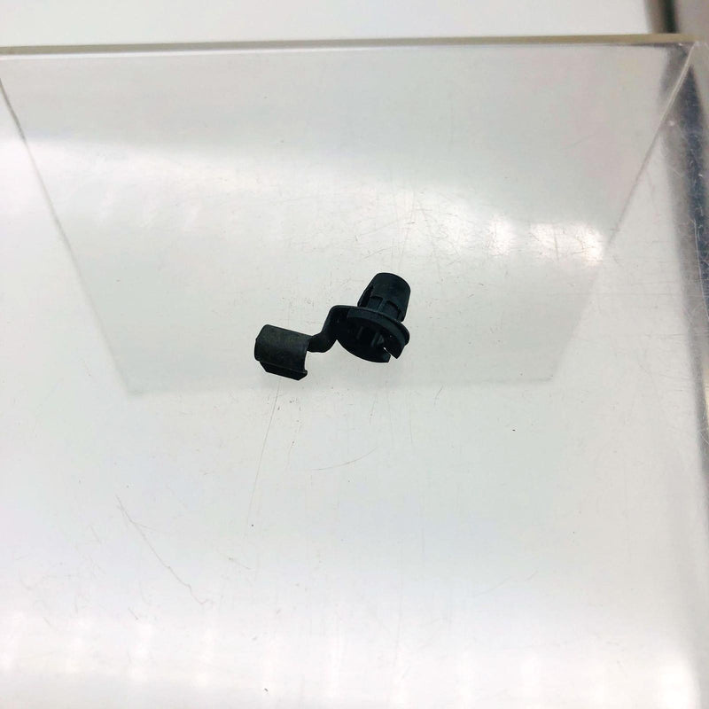 AMC Jeep 4004532 Clip and Bushing for Tailgate Handle OEM NOS 81-86 Loose No Pkg 6