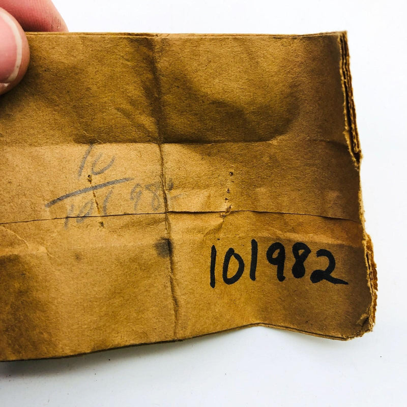 McCulloch 101982 Bolt Hex Head 1/4-20x1 for Model 640 Chainsaw OEM NOS Loose 2