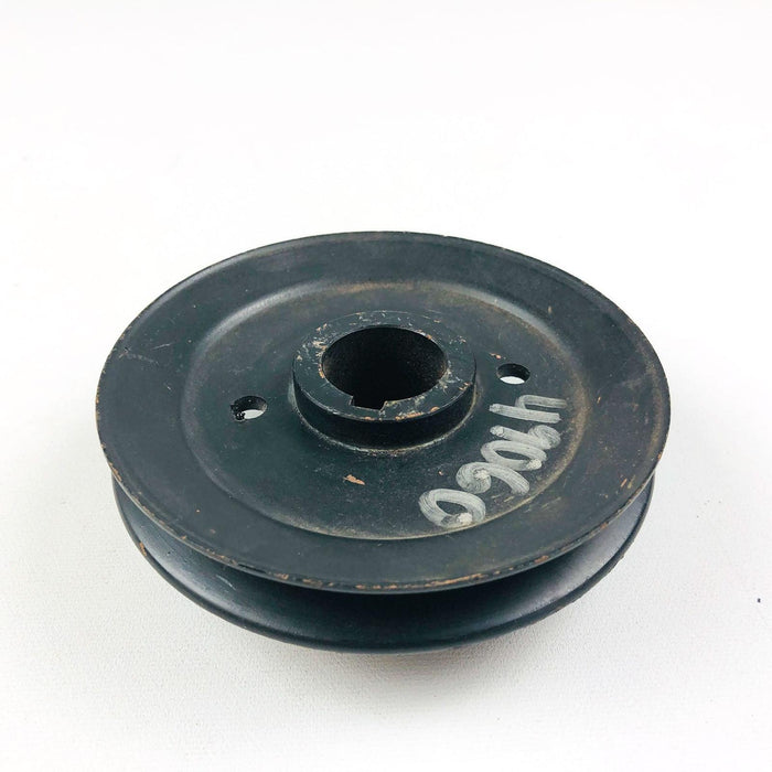 Gravely 04906000 Sheave Spindle Pulley with Keyway OEM New NOS 11