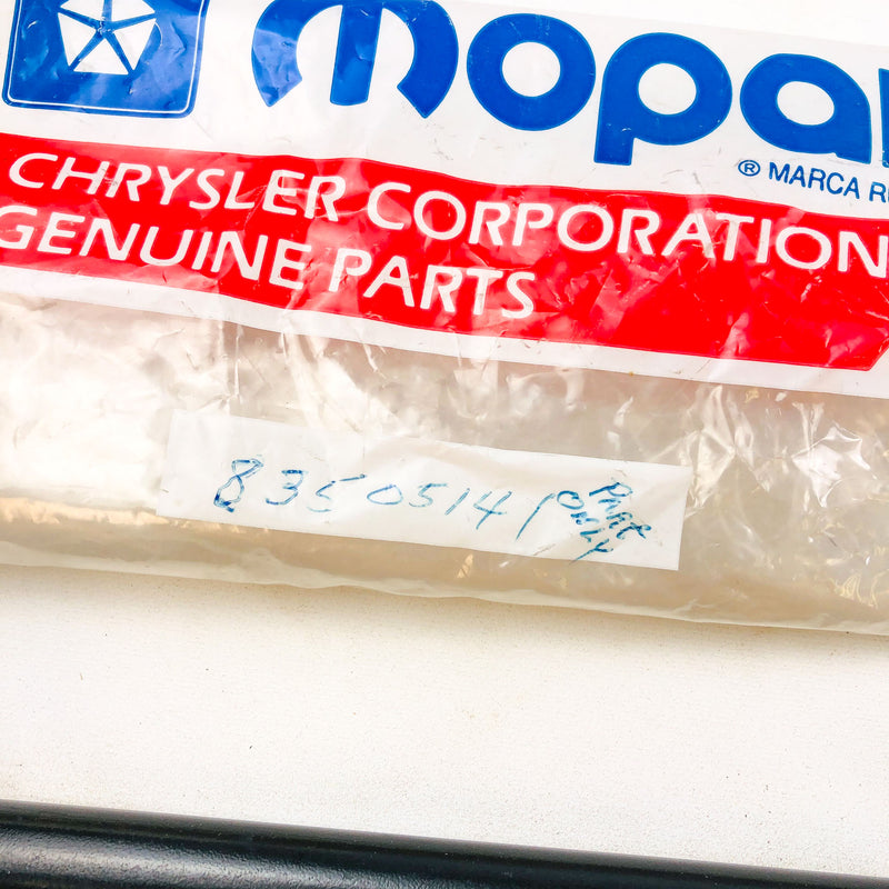 Mopar 83505141 Gasket Package Set Upper Incomplete OEM NOS 1988-90 Jeep 4.0L 12