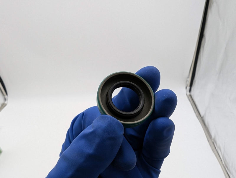 CR SKF 7513 Radial Shaft Seal 0.75" Bore 1.375" OD 0.25" Width CRWA1 Profile NBR 2