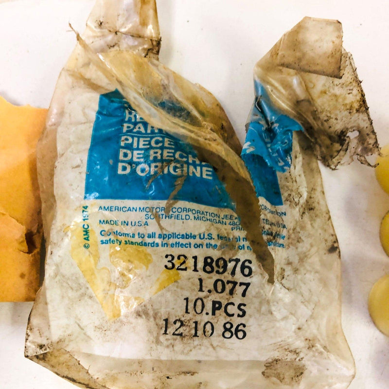 AMC Jeep 3218976 Deflector for Intake Exhaust Valves Standard .003 OEM NOS Loose 2