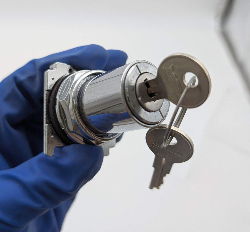 Eaton 10250T15112 Selector Switch 2 Position Keyed Pushbutton Cam 1 60 Deg Throw 1