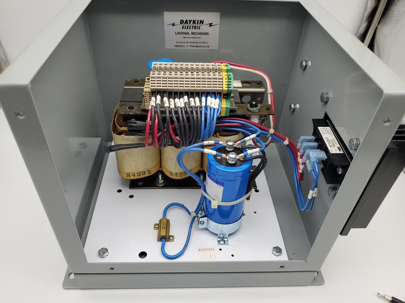 Daykin PSD4862410-1E Power Supply 24V DC 3 Phase 10A Enclosed NIB 4