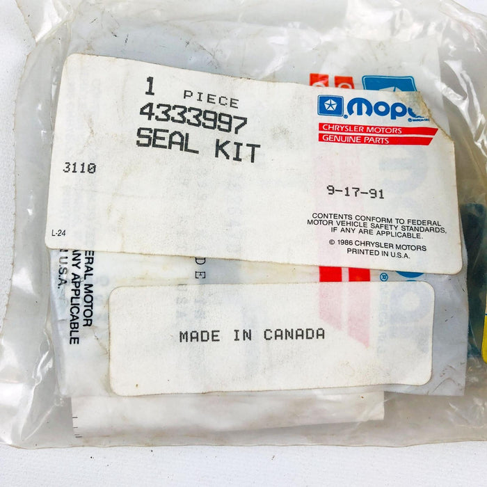 Mopar 4333997 Steering Gear Seal Kit OEM NOS Sealed Made in Canada 6