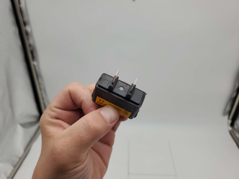 Bussmann TCF25RN CUBEFuse 25A 600V Low-Peak Dual Element Time Delay 2