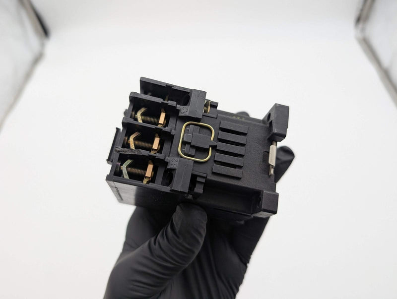 General Electric CR4CD10A Magnetic Contactor 3 Pole 120V 60Hz 36A 660VAC