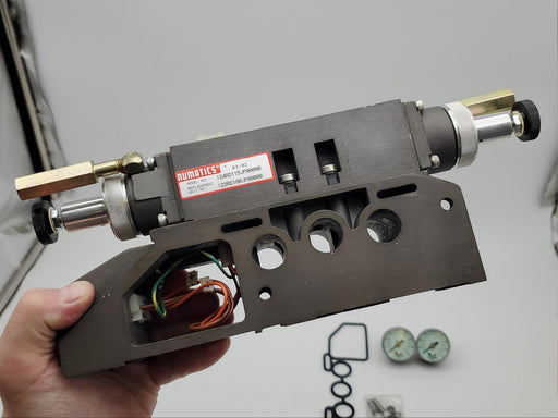 Numatics I24RD115JP00 Regulator Valve ISO 5599-2 Dual 10 - 130 PSI w/ Manifold 2
