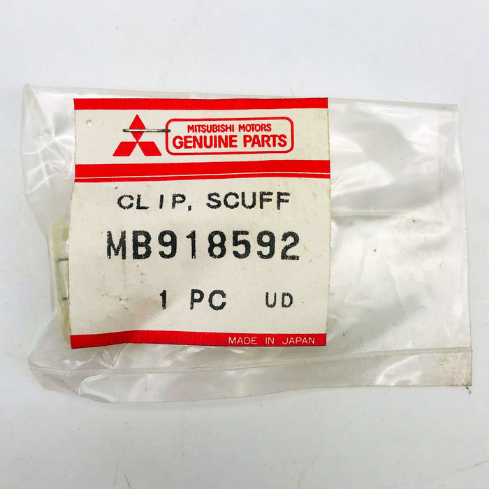 Mitsubishi MB918592 Scuff Clip OEM New Old Stock NOS Sealed 1