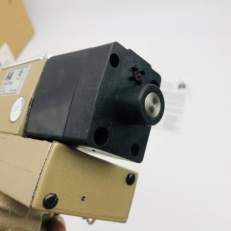 Ross Controls 2773B4013W Solenoid Valve Double Pilot 24VDC Model 400C79 2-10 Bar 8