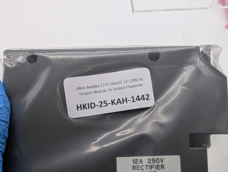 Allen Bradley 1771-OAD/C 12-120V AC Output Module 16 Output Channels 6
