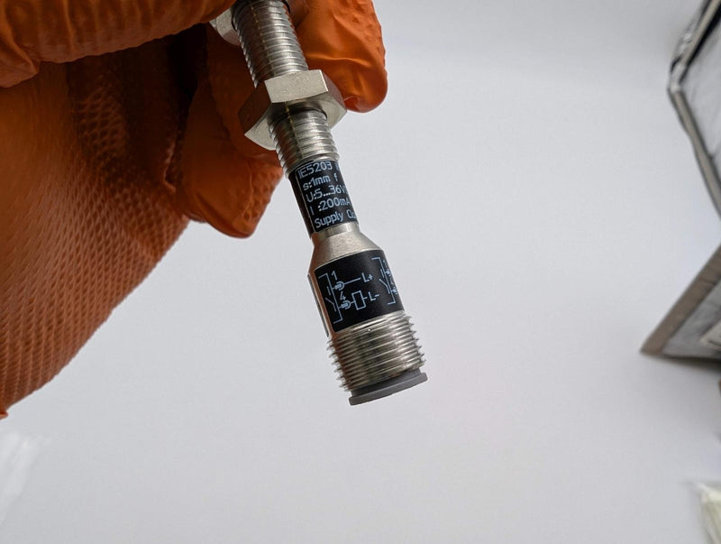 IFM IEA2001-FROG/US-100-IRF Inductive Proximity Sensor 1mm Range M8X1 Threaded