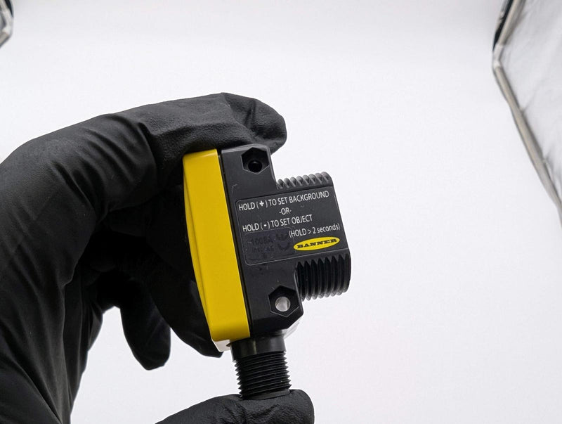 Banner Engineering QS30AFQ Photoelectric Proximity Sensor 50–300 mm Range 70381