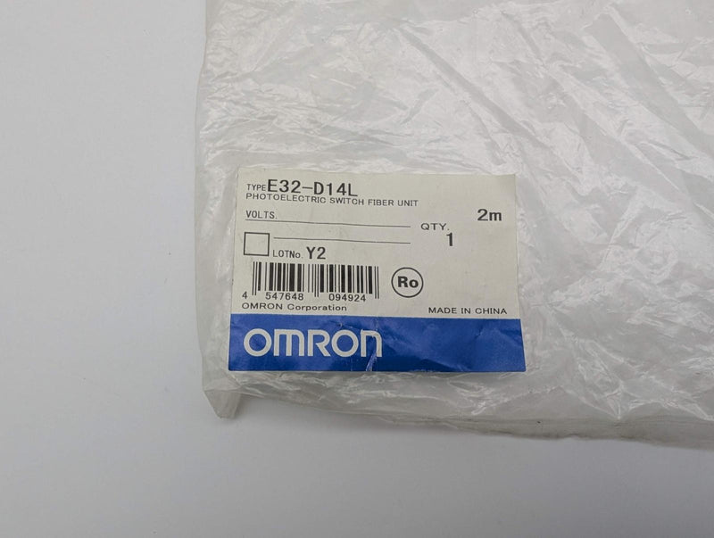 Omron E32-D14L Diffuse Fiber Optic Sensor 2m Len 6mm Dia Right Angle No Cutter 3