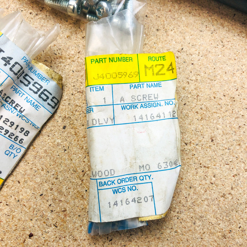 Mopar J4005969 Screw for Window Regulator Handle Wiper Cover OEM NOS CJ 7-8 7