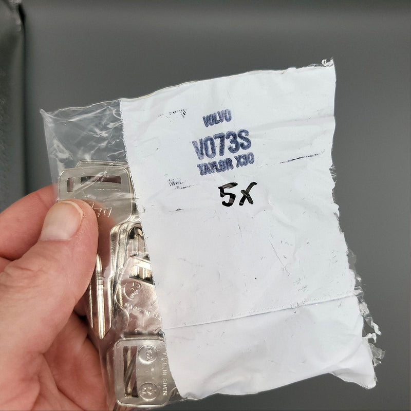 5x Ilco V073S / X30 Key Blanks fits Some Volvo Vehicles Nickel Plated NOS 3