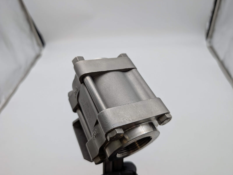 Whitey Swagelok SS-67TF20 1.25" FNPT Ball Valve 316 Stainless Steel 1500 PSIG