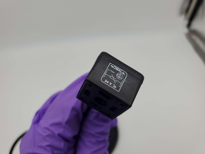 Mencom Solenoid Valve Connector Cordset VAG-520-00 DIN 43650 Form A 10A 24V 16ft 5