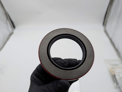 National 417480 Oil Seal 2.375" Shaft 3.881" OD 0.375" Width Nitrile Lip 2