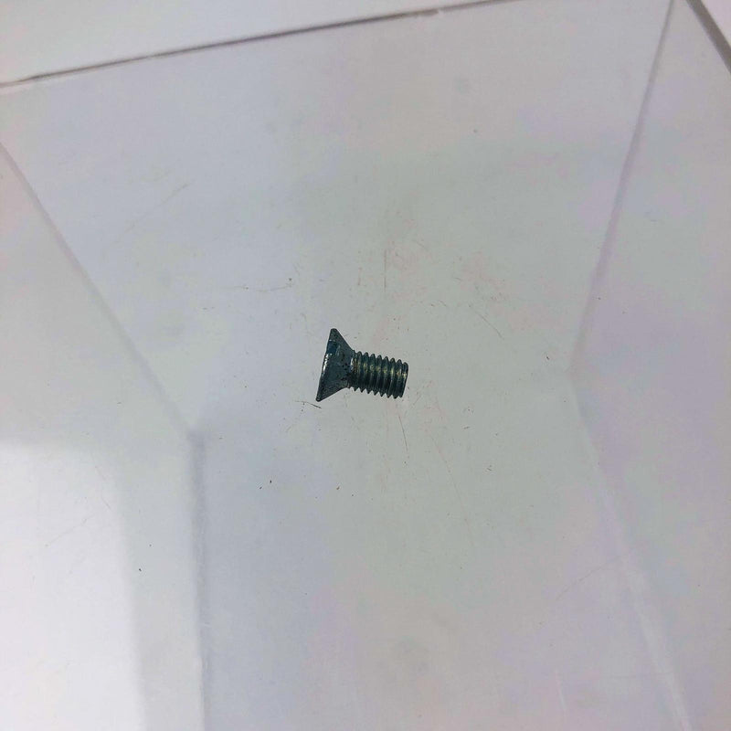 Gravely 133624 Screw Mach 10-32x3/8 Flat Head OEM NOS Replaced by 21054000 Loose 6
