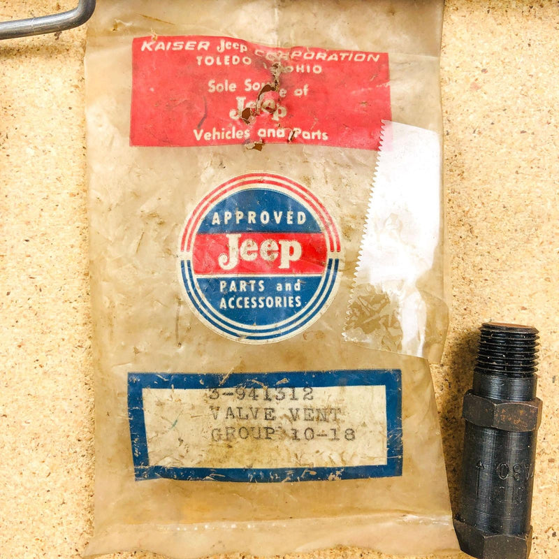 Jeep 941312 Valve Vent for Manifold Gr 10-18 OEM NOS Kaiser NoVo 117A80 2