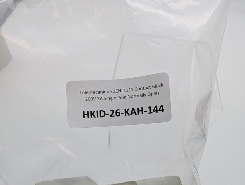 Telemecanique ZENL1111 Contact Block 200V 3A Single Pole Normally Open 5