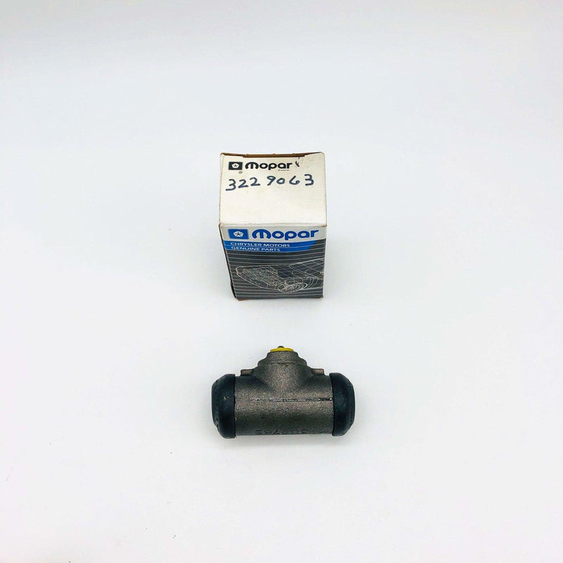 Mopar 3229063 Wheel Cylinder Drum Brakes OEM New Old Stock NOS Open 2 10