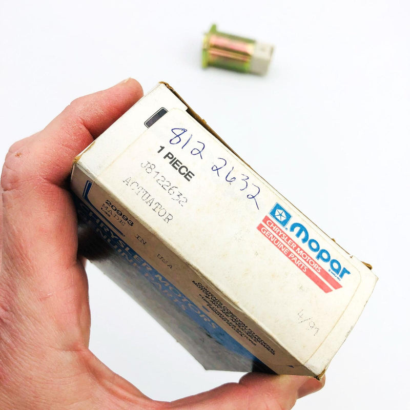 Mopar 8122632 Actuator Stepper Motor 213-147A 0241 OEM New Old Stock NOS 9