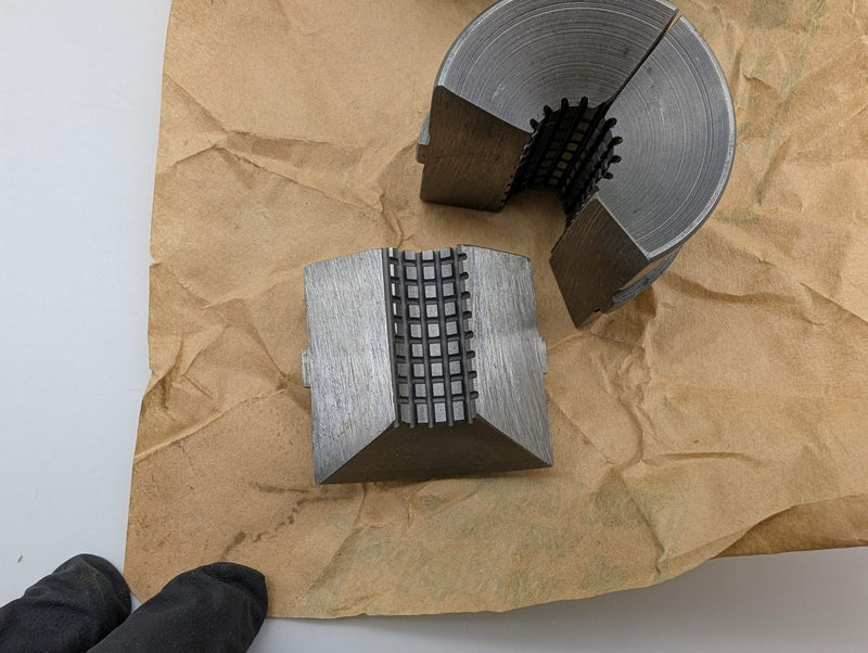 Hardinge M16 21/32" Round Serrated Collet Pads 3-Segment for M-Series Collet