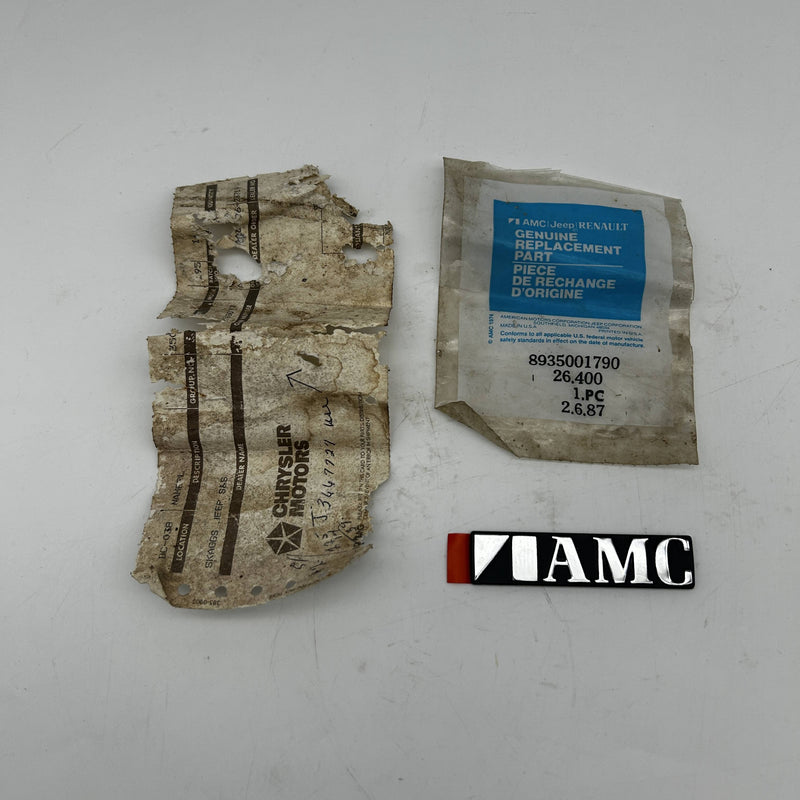 AMC Jeep 35001790 Nameplate Emblem Group 26.400 OEM New Old Stock NOS Open