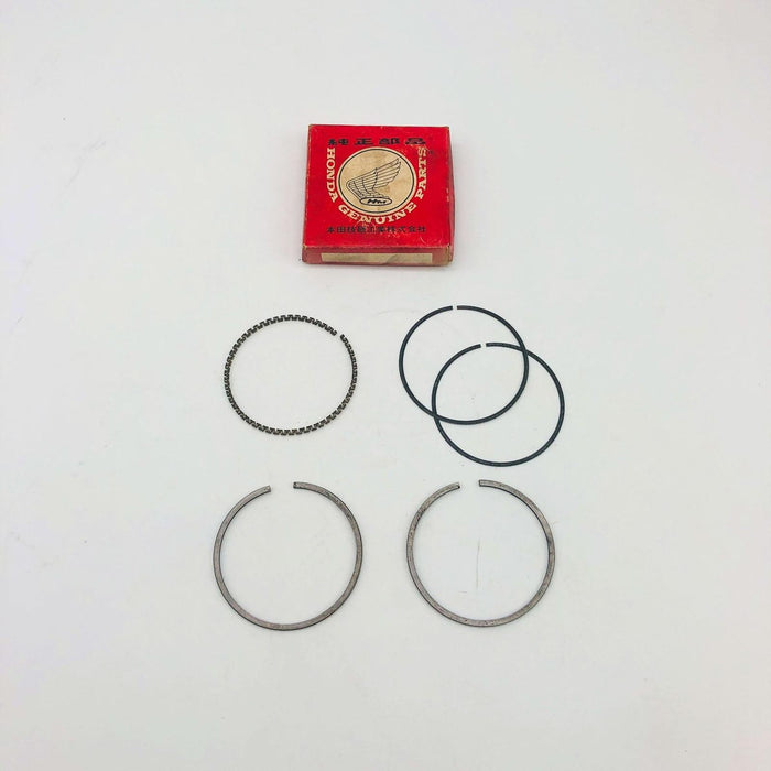 Honda 13010-894-003 Piston Rings OEM New Old Stock NOS Open 8