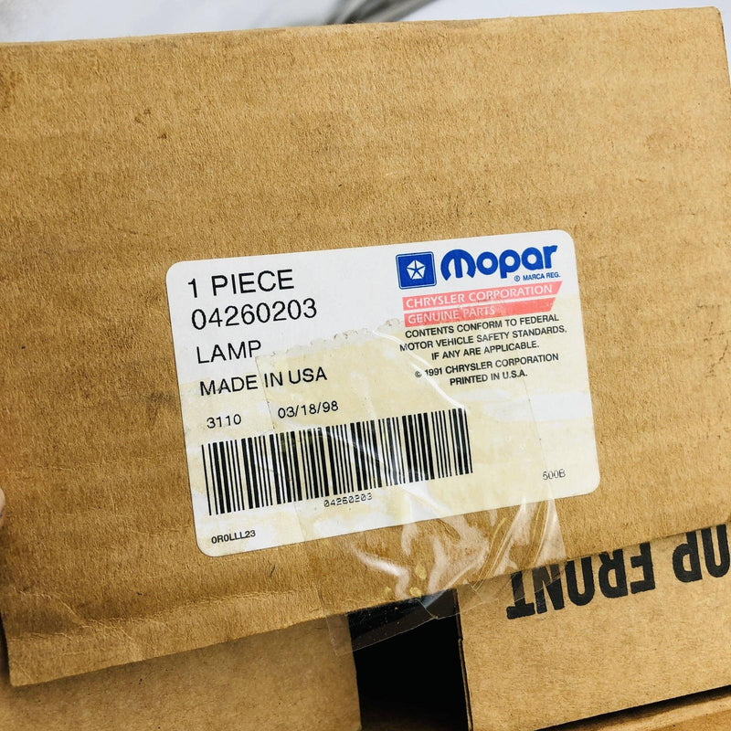Mopar 4260203 Lamp Side Marker Turn Signal OEM New Old Stock NOS Open 3