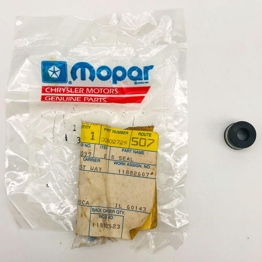 Mopar 33002729 Seal for Intake Valve Standard +.003" OEM NOS 1991-93 Jeep 1