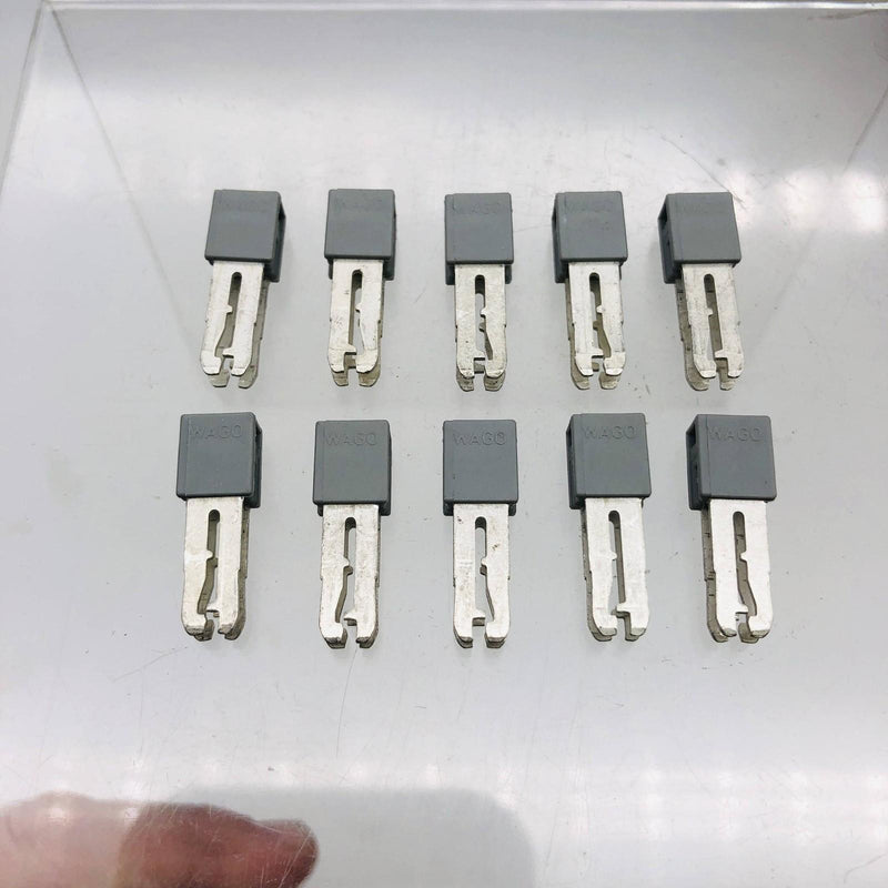 10x WAGO 281-402 Insulated Jumper Adjacent 32Amp 6mm W x 8mm H x 23.7mm D Gray 4