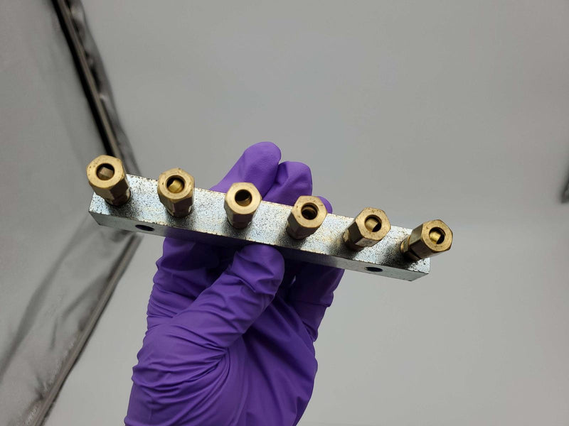 Alemite 6136 Grease Fitting Header Block 6 Point 1/8" NPT Female 1/4" Tubing 3