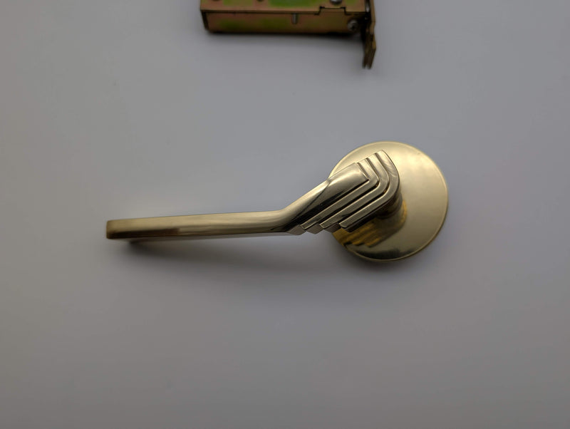 Yale 8708 Mortise Lockset Classroom RHR Polished Brass Fusital Orleans Trim