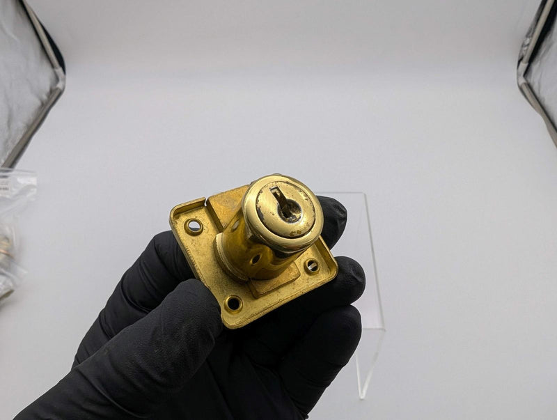 Illinois D3047A Cabinet Lock Deadbolt 7/8" D x 7/8" L Cylinder Brass Keyed Diff