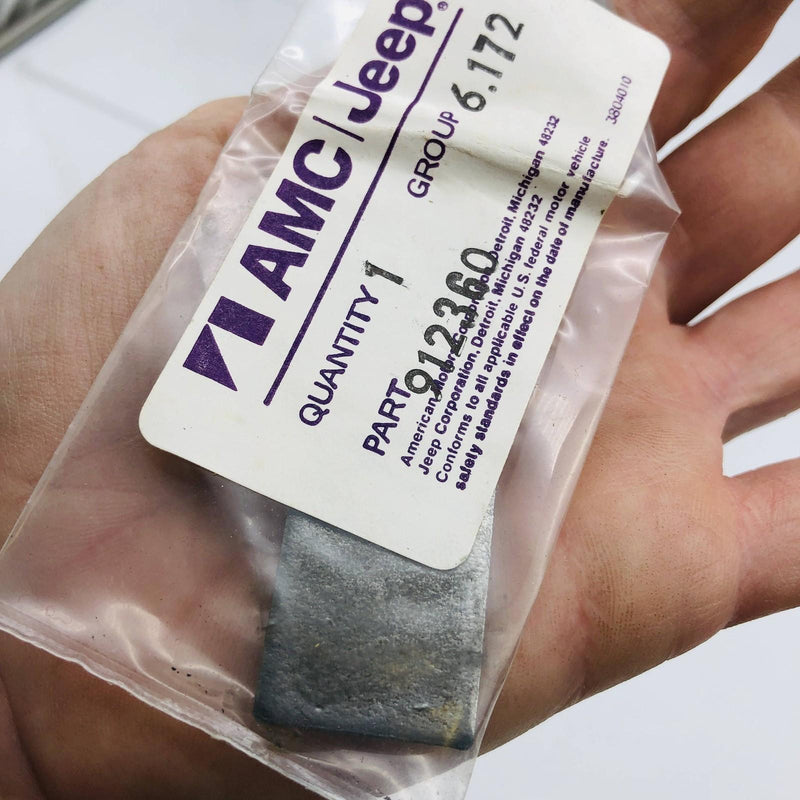 AMC Jeep 912360 Plate Transmission Reverse Idler Shaft and Countershaft OEM NOS 2