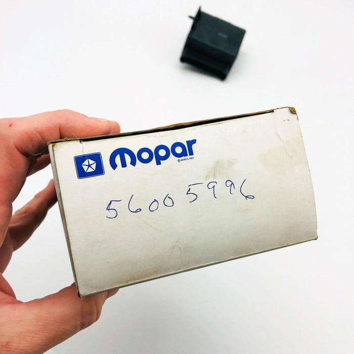 Mopar 56005996 Module Twilight Sentinel OEM NOS 1991-93 Jeep Grand Cherokee 8