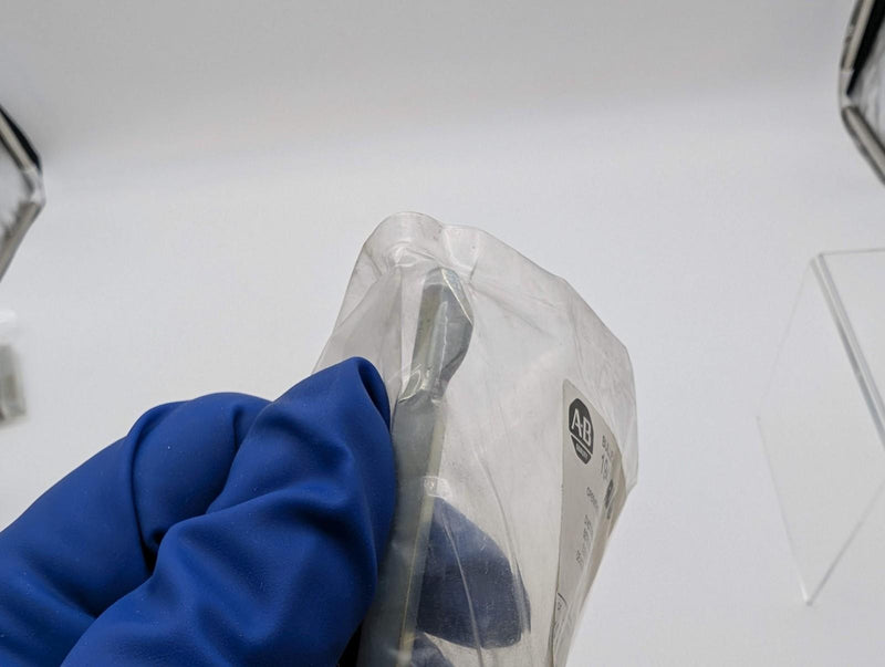 Allen Bradley 194R-S1 Operating Shaft 12" 140U-P/194R-P/194R-PXT HANDLES 3