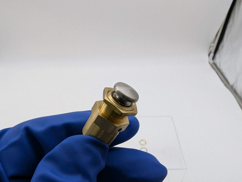 Humphrey 3P 3 Way Miniature Push Button Valve 10-32 UNF 5/32-32 Collar 3