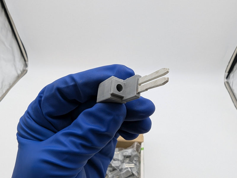 Wago 283-404 Test Plug Adapter for DIN Rail Terminal Blocks Pack of 25 3