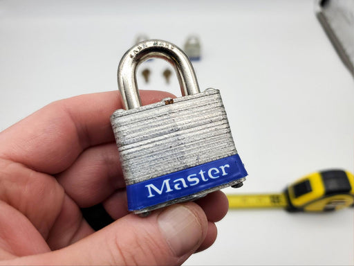 3x Master Lock Padlocks No 3 0.75" L x 0.30" D Shackle 1.5" Body Keyed Alike NOS 2