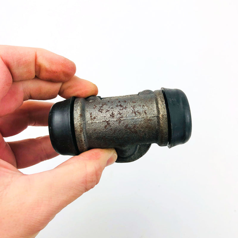 Renault 7701365519 Wheel Cylinder OEM NOS for Jeep by Bendix 2