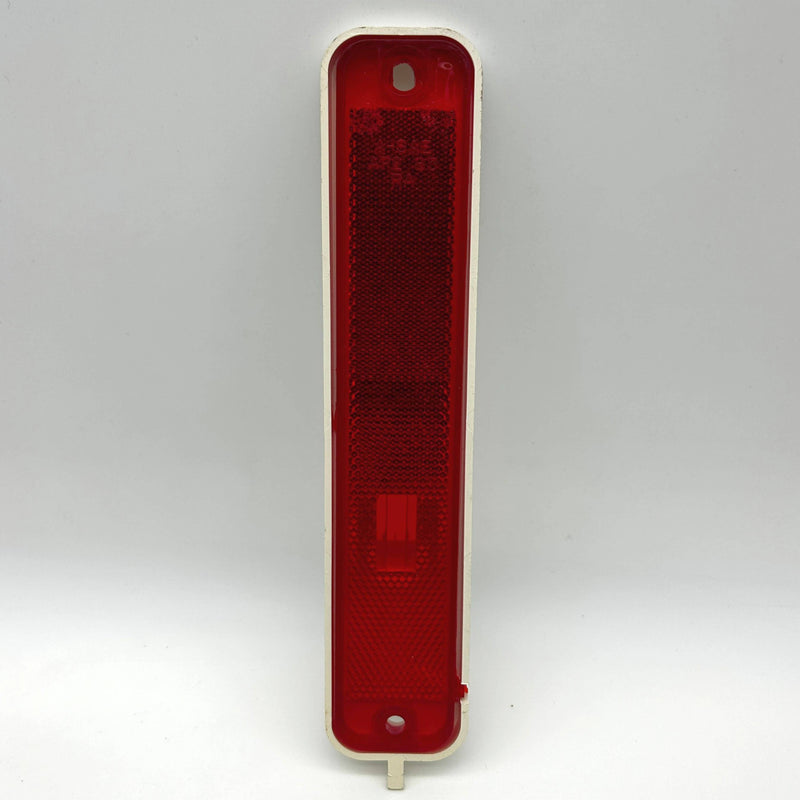 AMC Jeep 8936000376 Lamp Side Marker Red Plastic OEM NOS Loose 1