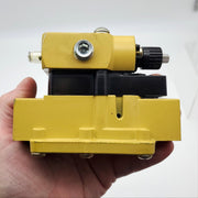 Master Pneumatic A60065 Single Point Lubricator 3/4" NPTF Ports 6