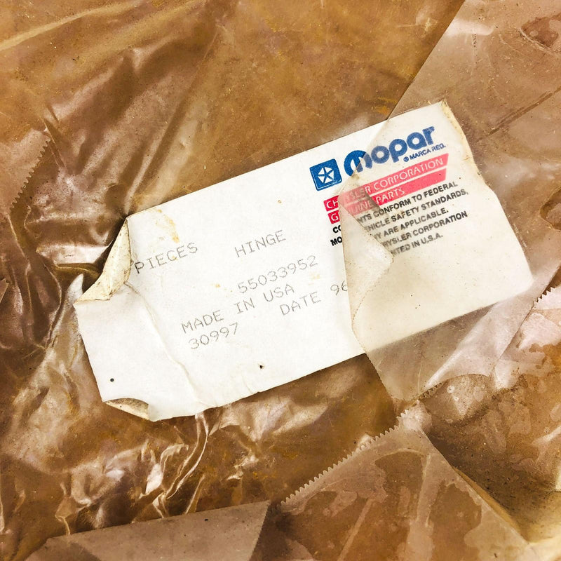 Mopar 55033952 Hinge Lower Body Half Right OEM NOS 1981-86 Jeep Wrangler 10