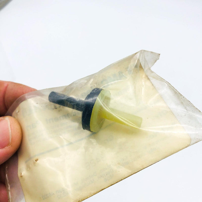 AMC Jeep 3228426 Check Valve for Air Cleaner OEM NOS 81-86 CJ 5-8 Scrm Sealed 2